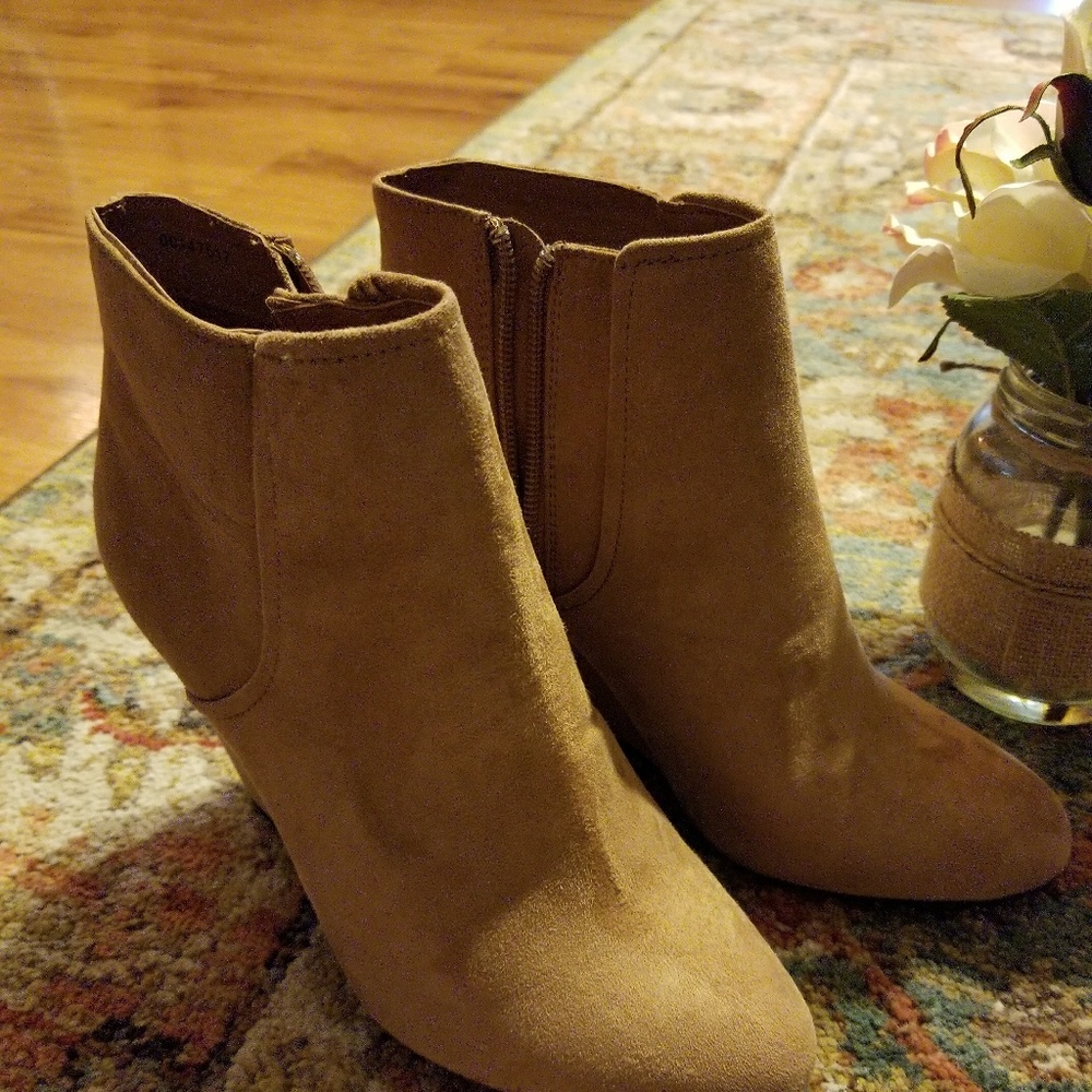 Forever 21 booties